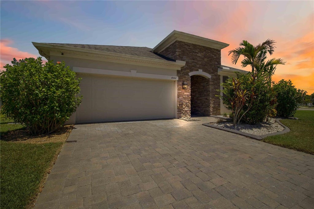 Photo of 4502 Roycroft Terrace, Parrish, FL 34219 (MLS # A4697958)