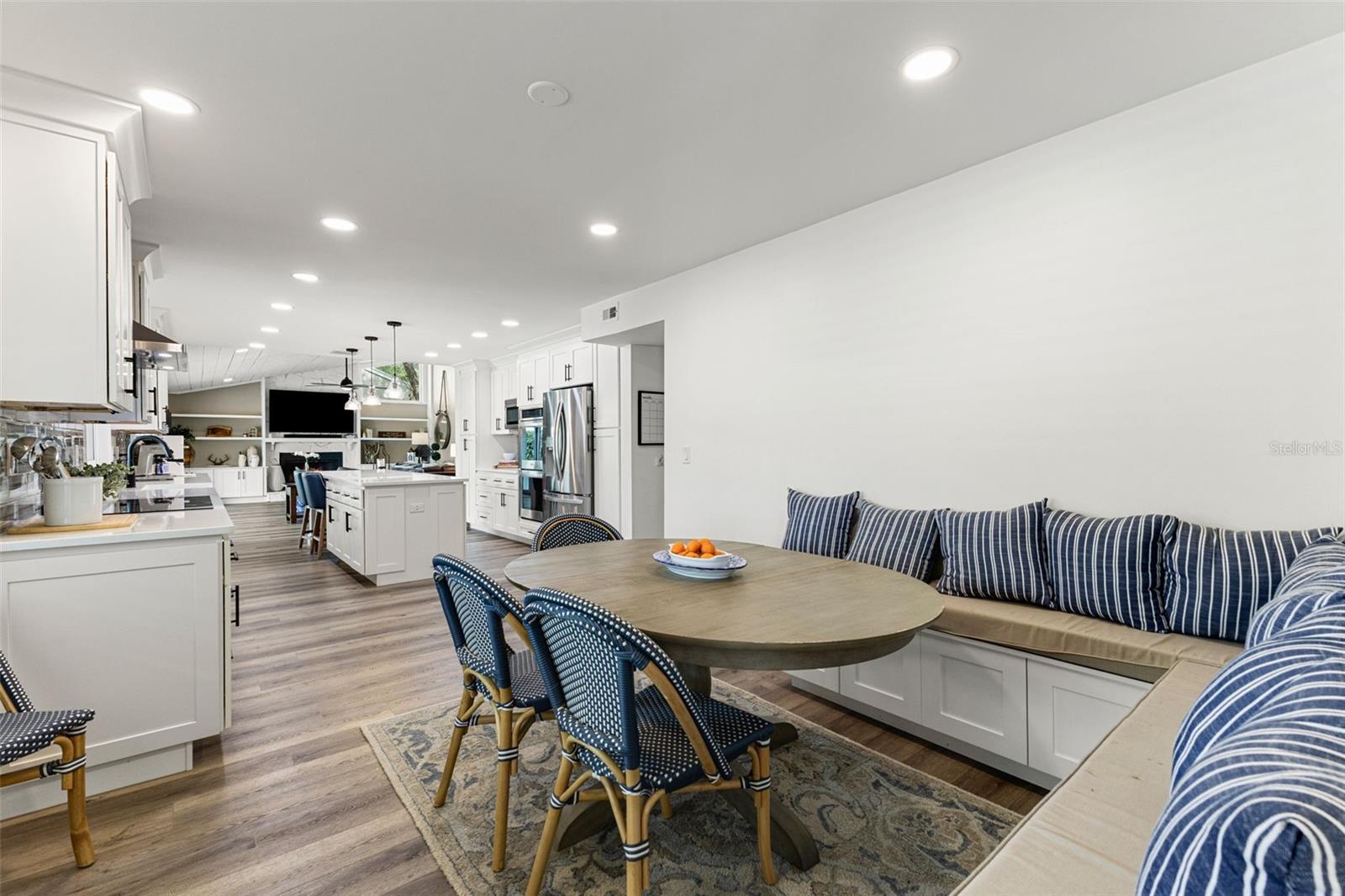 THE CLOISTER - Residential