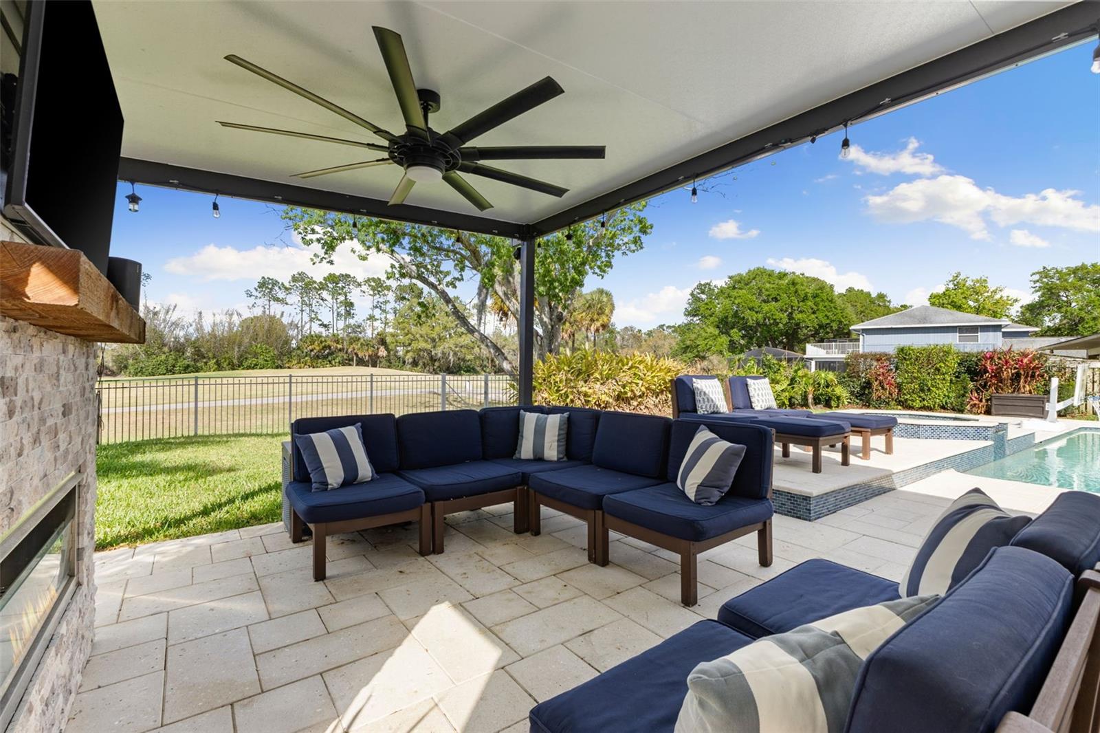 THE CLOISTER - Residential