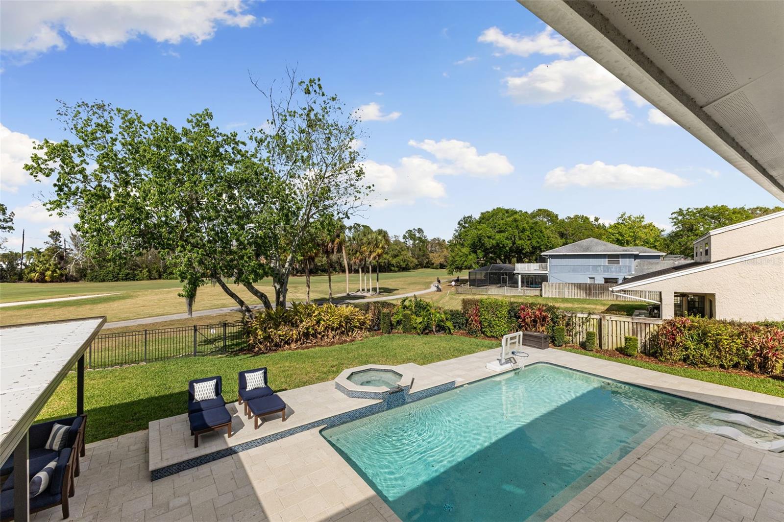 THE CLOISTER - Residential