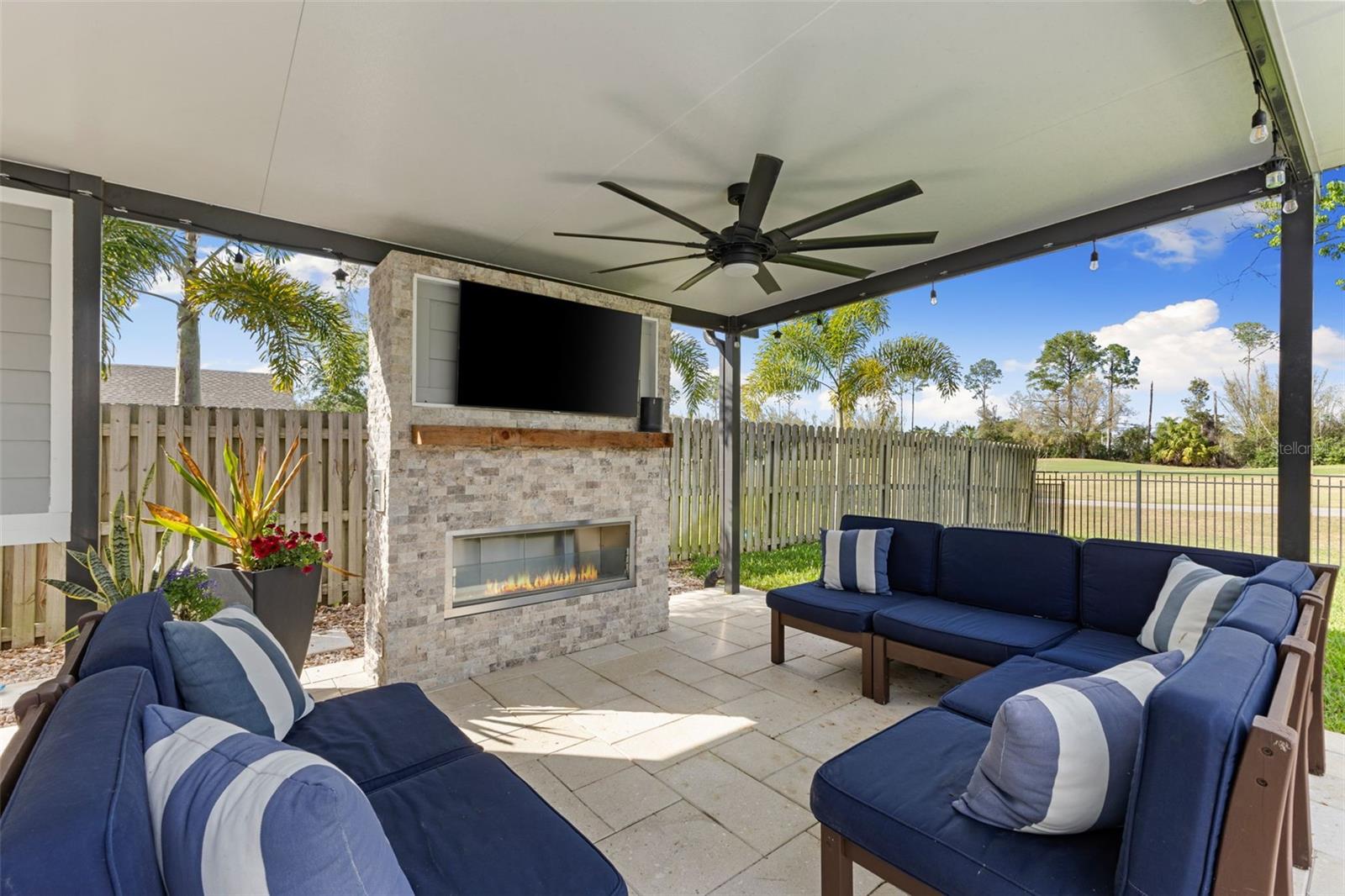 THE CLOISTER - Residential