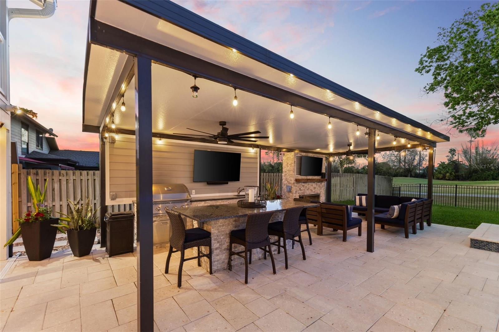 THE CLOISTER - Residential