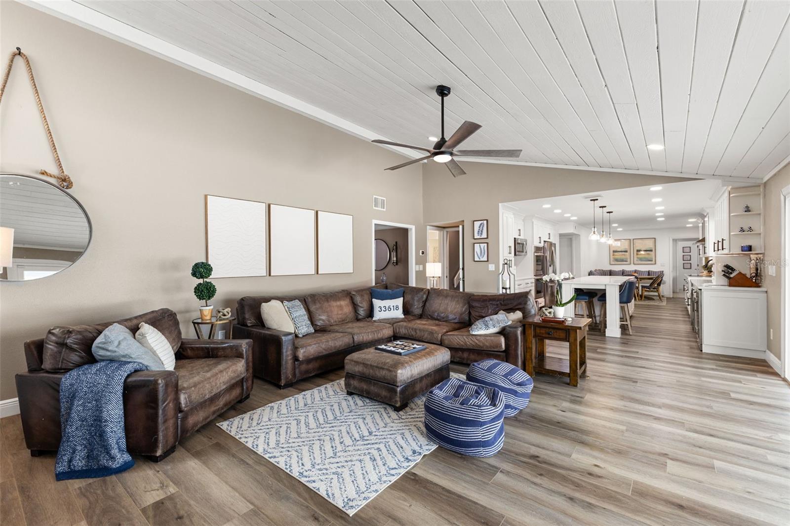 THE CLOISTER - Residential