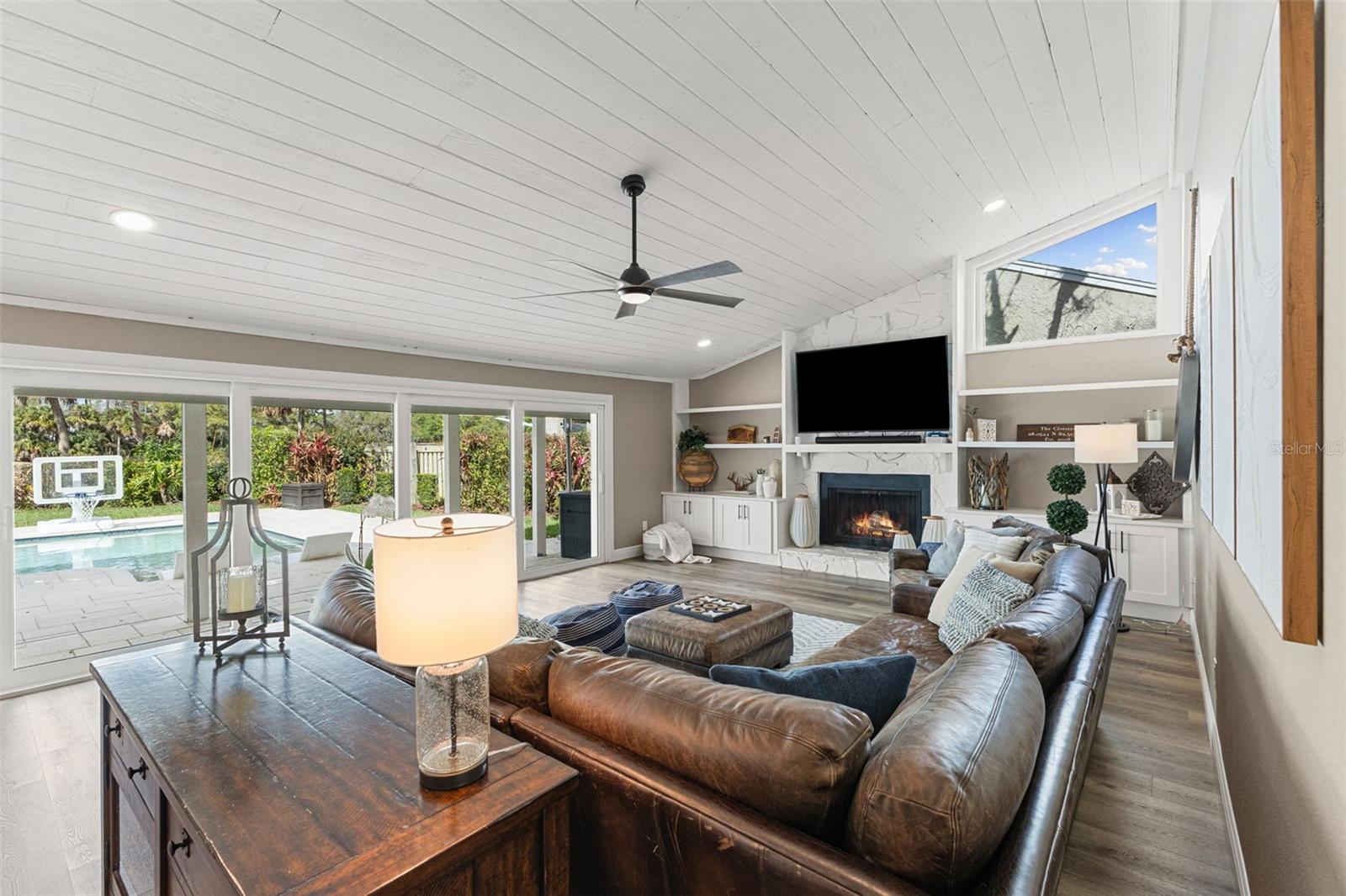 THE CLOISTER - Residential