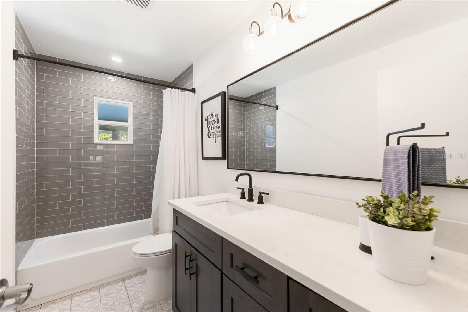 THE CLOISTER - Residential