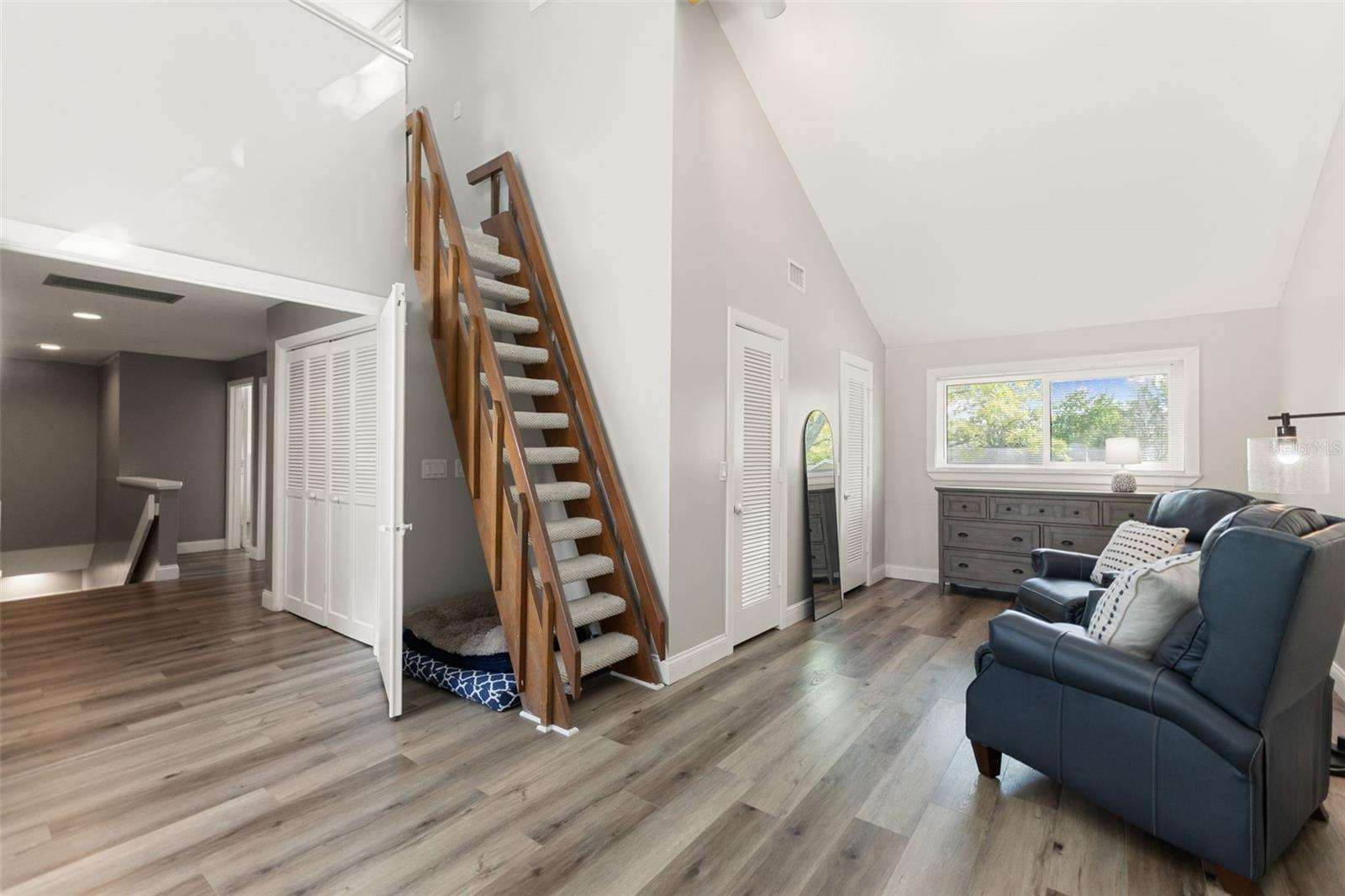 THE CLOISTER - Residential