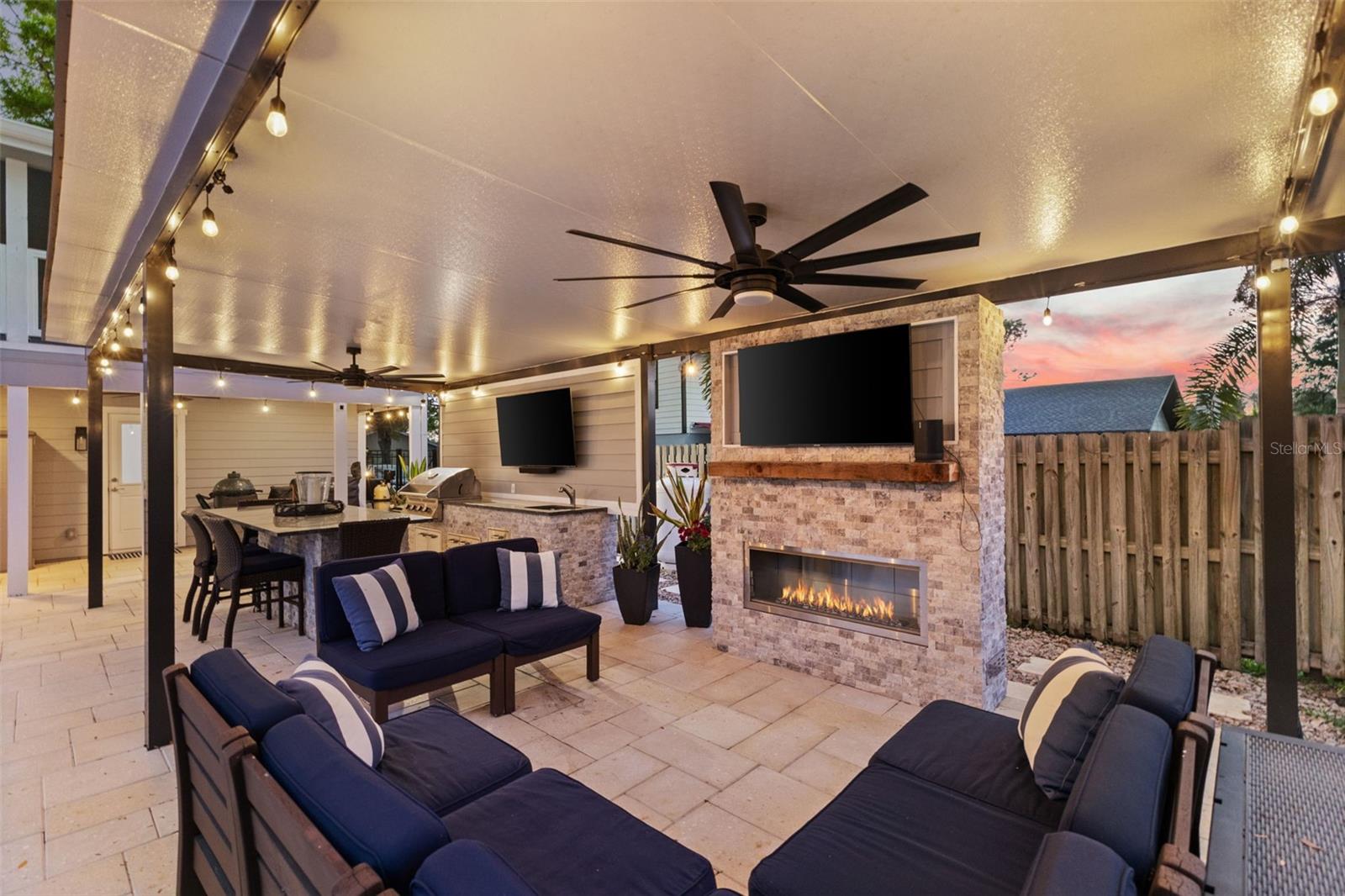 THE CLOISTER - Residential