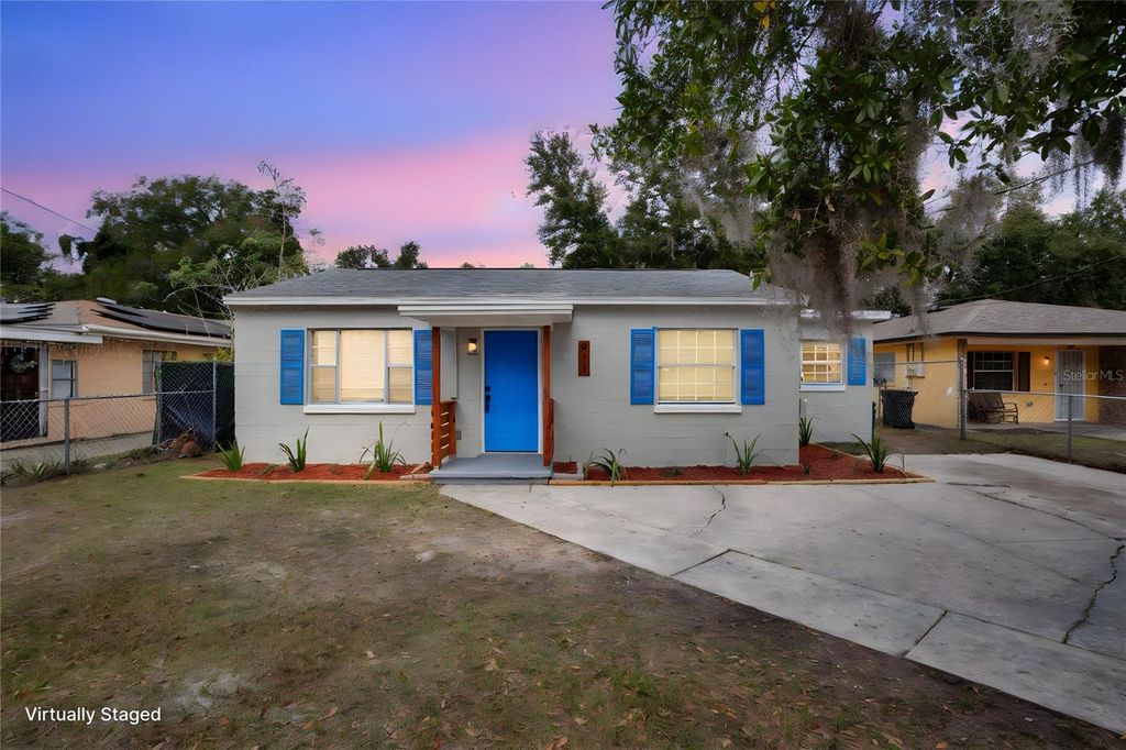 Photo of 911 Indiana Street, Orlando, FL 32805 (MLS # O6374096)