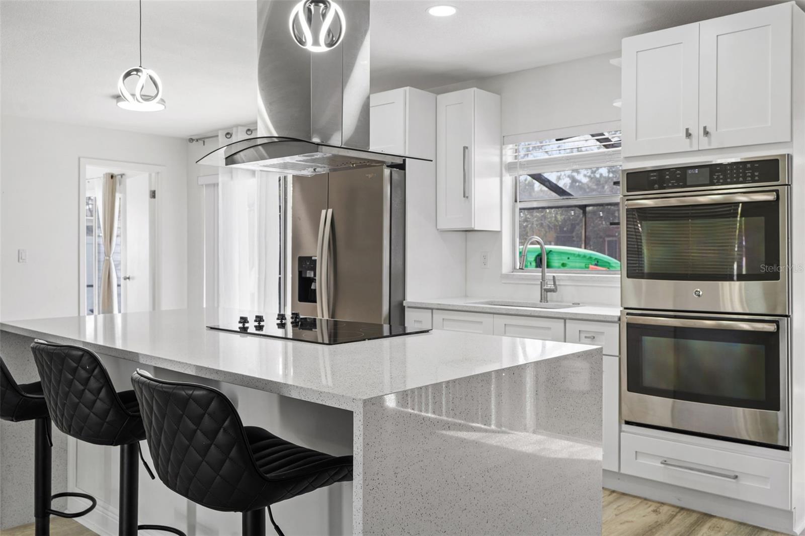 TAMPA SHORES UNIT 7 - Residential