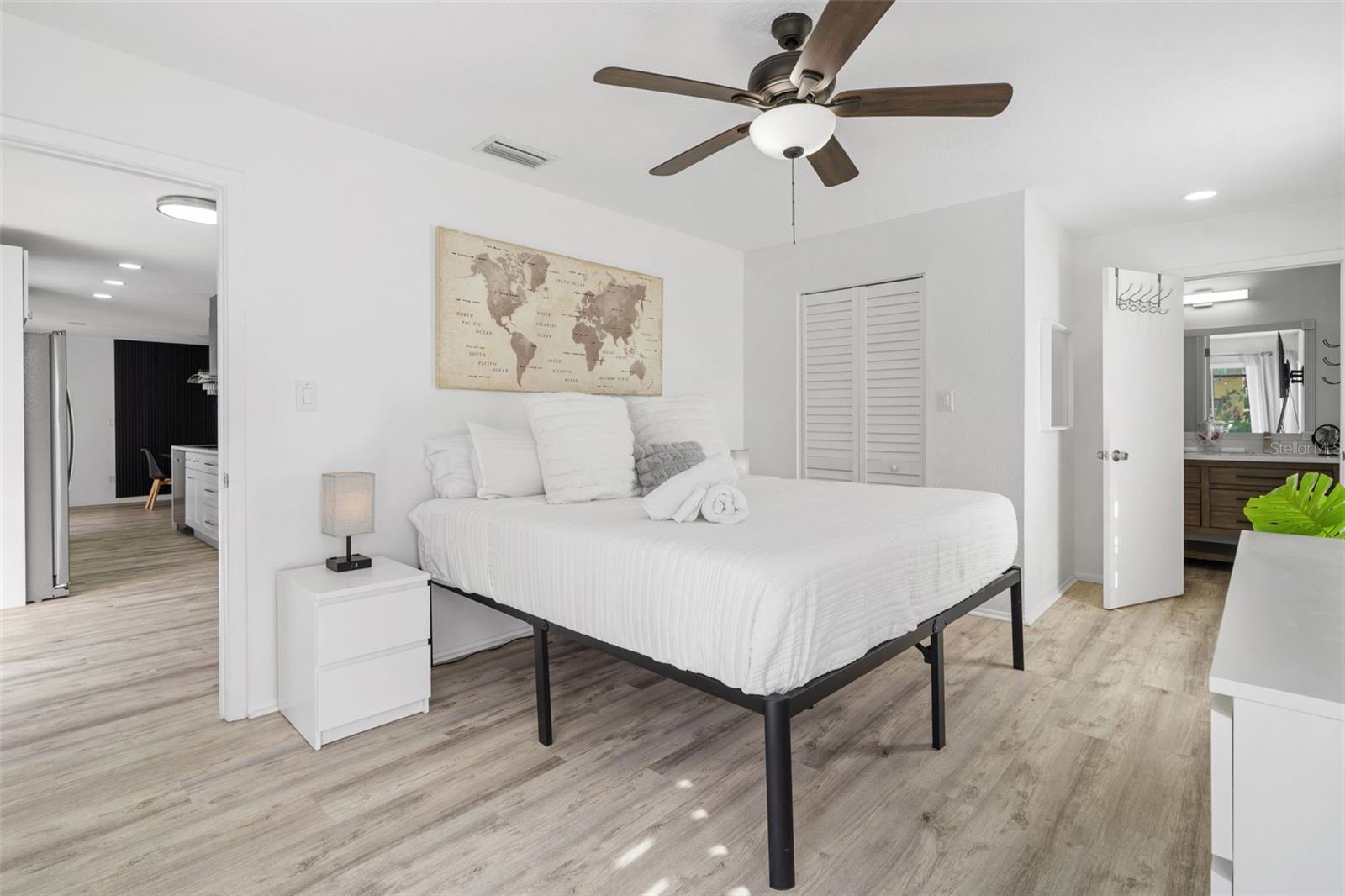 TAMPA SHORES UNIT 7 - Residential