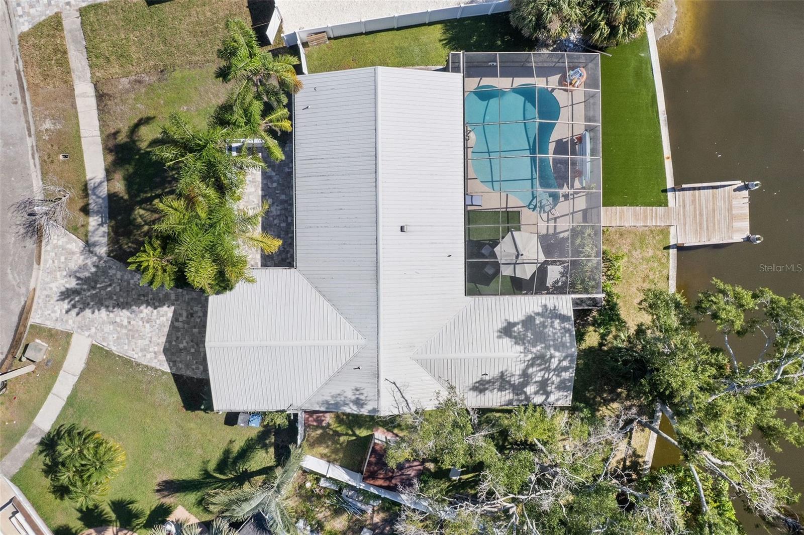 TAMPA SHORES UNIT 7 - Residential