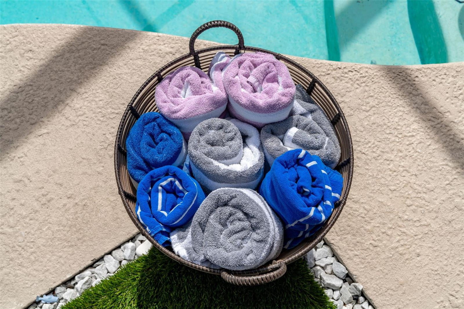 TAMPA SHORES UNIT 7 - Residential