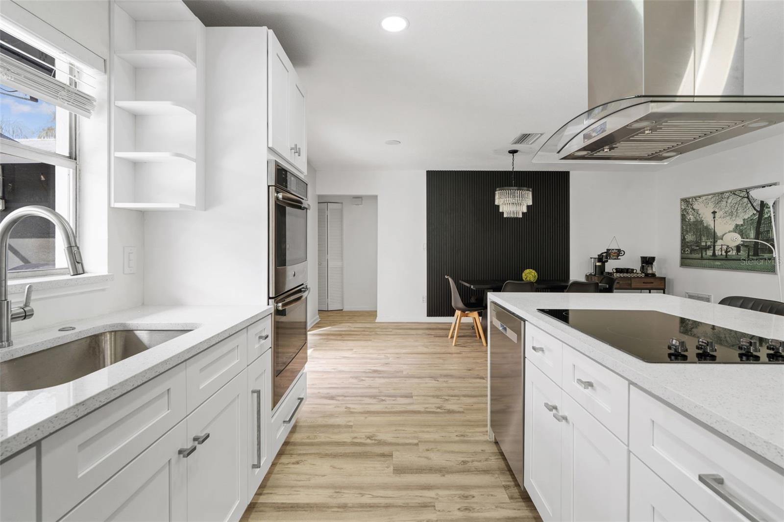 TAMPA SHORES UNIT 7 - Residential