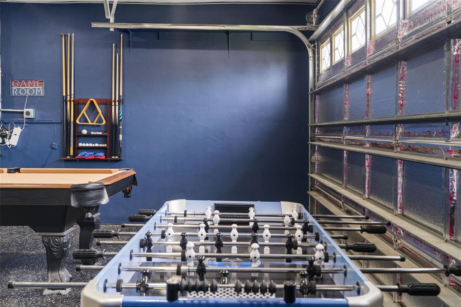 TAMPA SHORES UNIT 7 - Residential