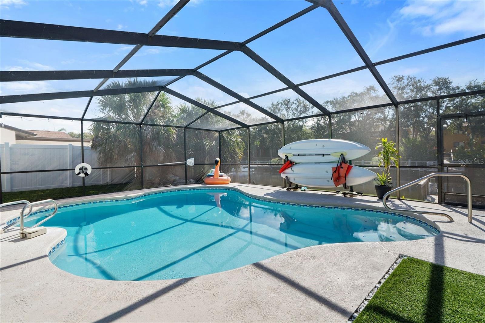 TAMPA SHORES UNIT 7 - Residential