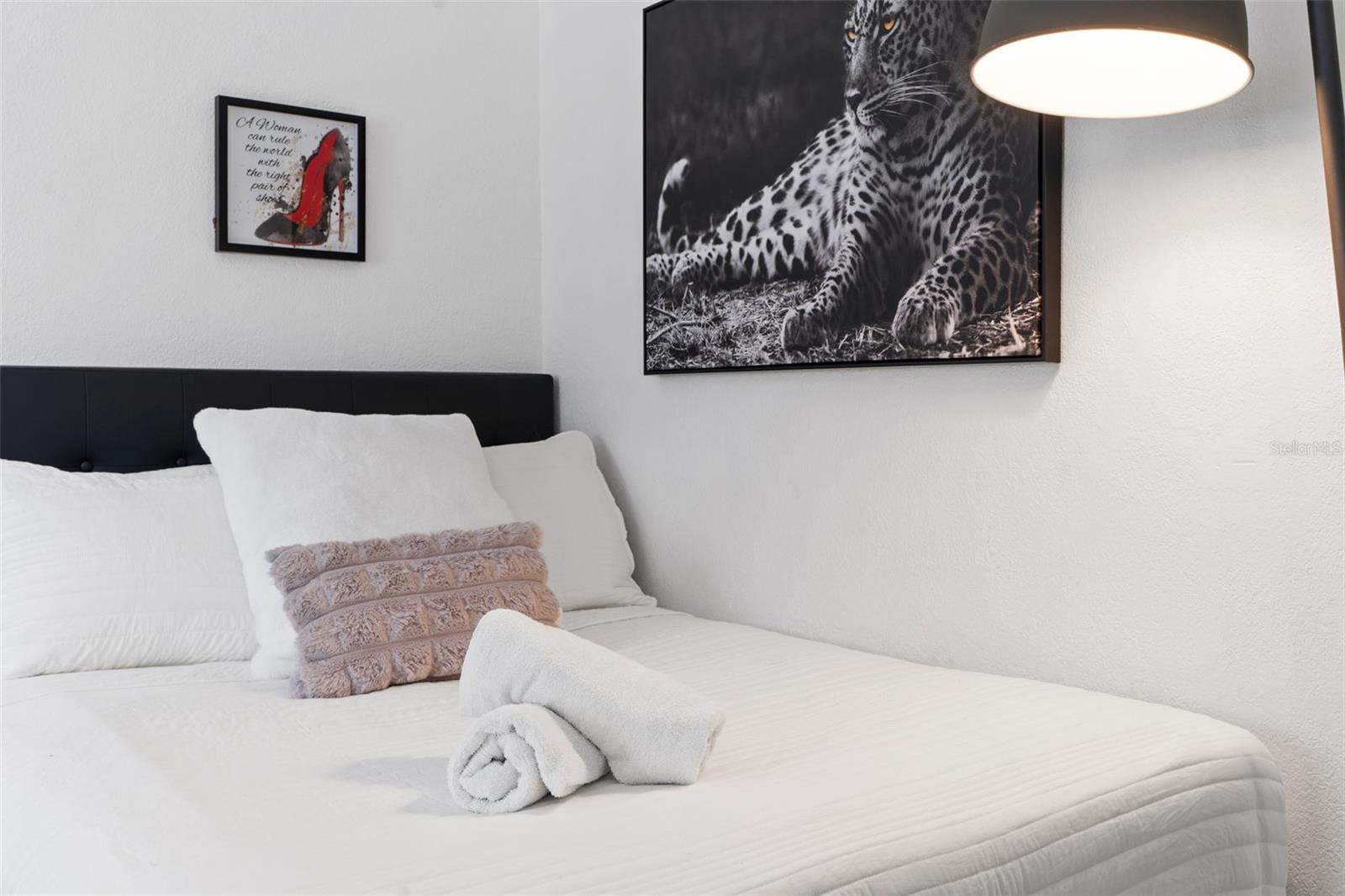 TAMPA SHORES UNIT 7 - Residential