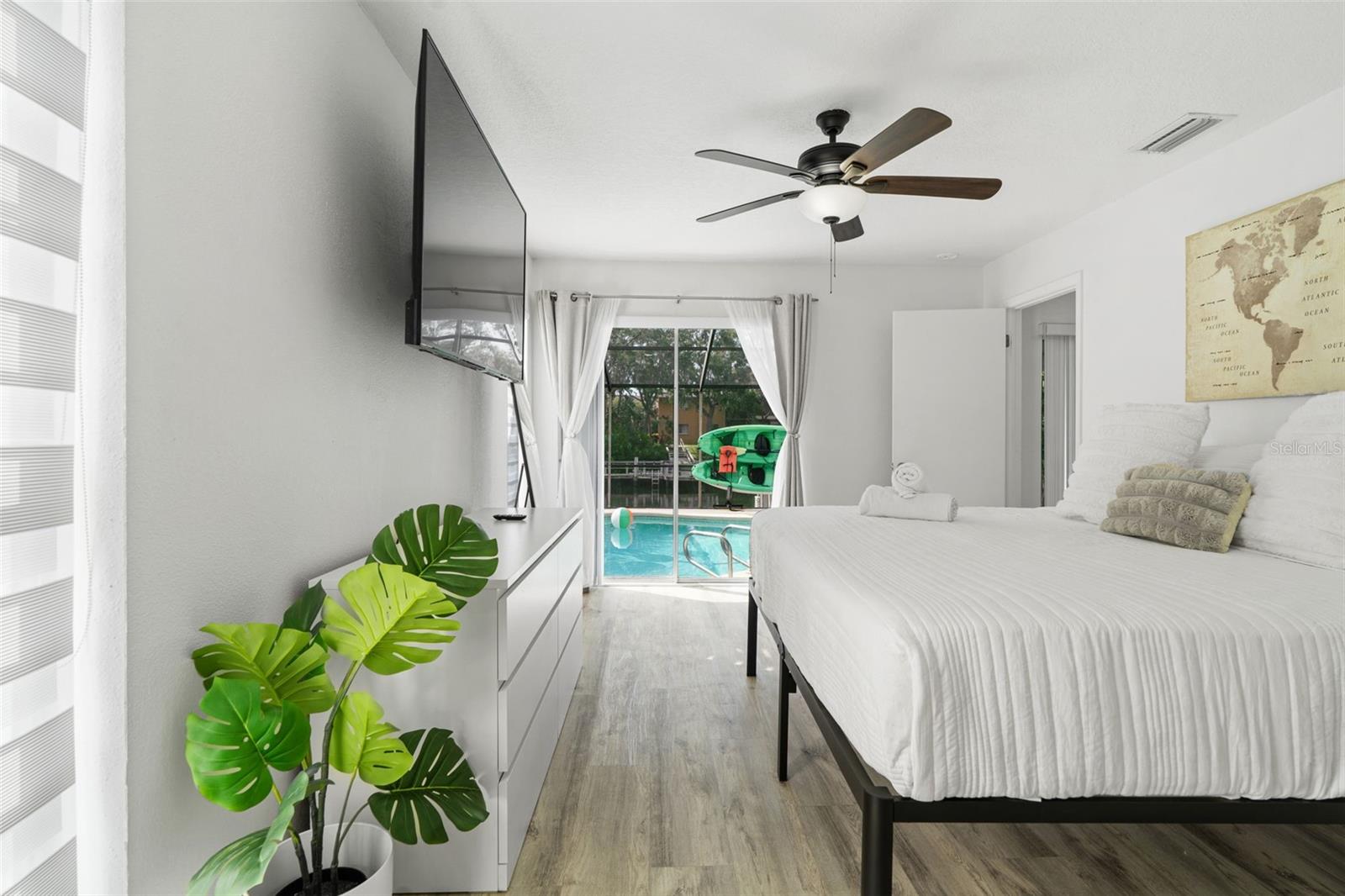 TAMPA SHORES UNIT 7 - Residential