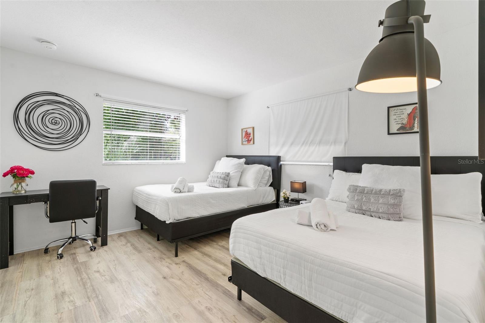 TAMPA SHORES UNIT 7 - Residential