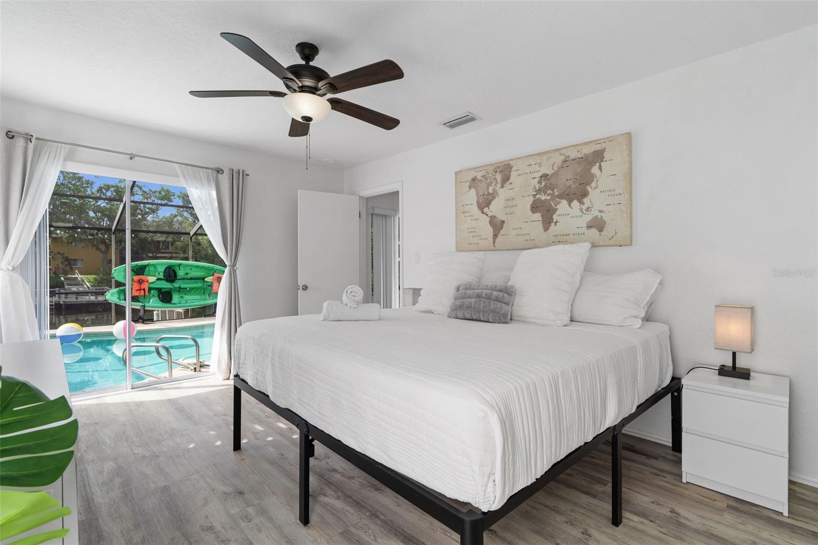 TAMPA SHORES UNIT 7 - Residential