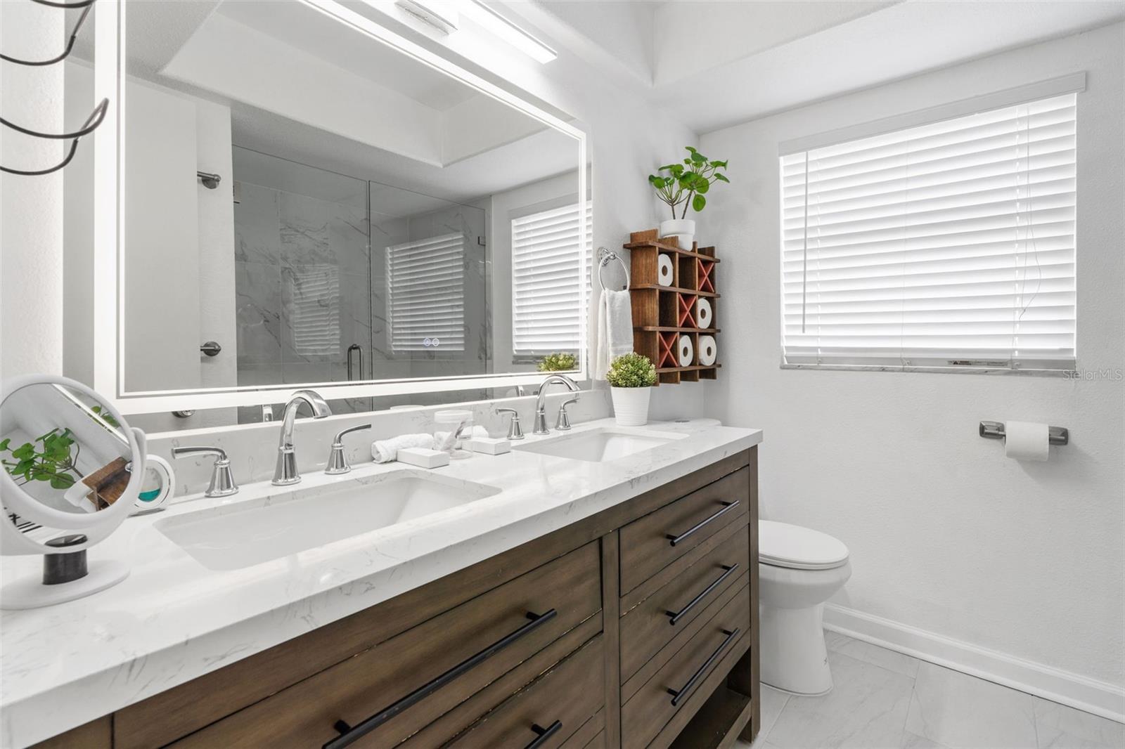 TAMPA SHORES UNIT 7 - Residential