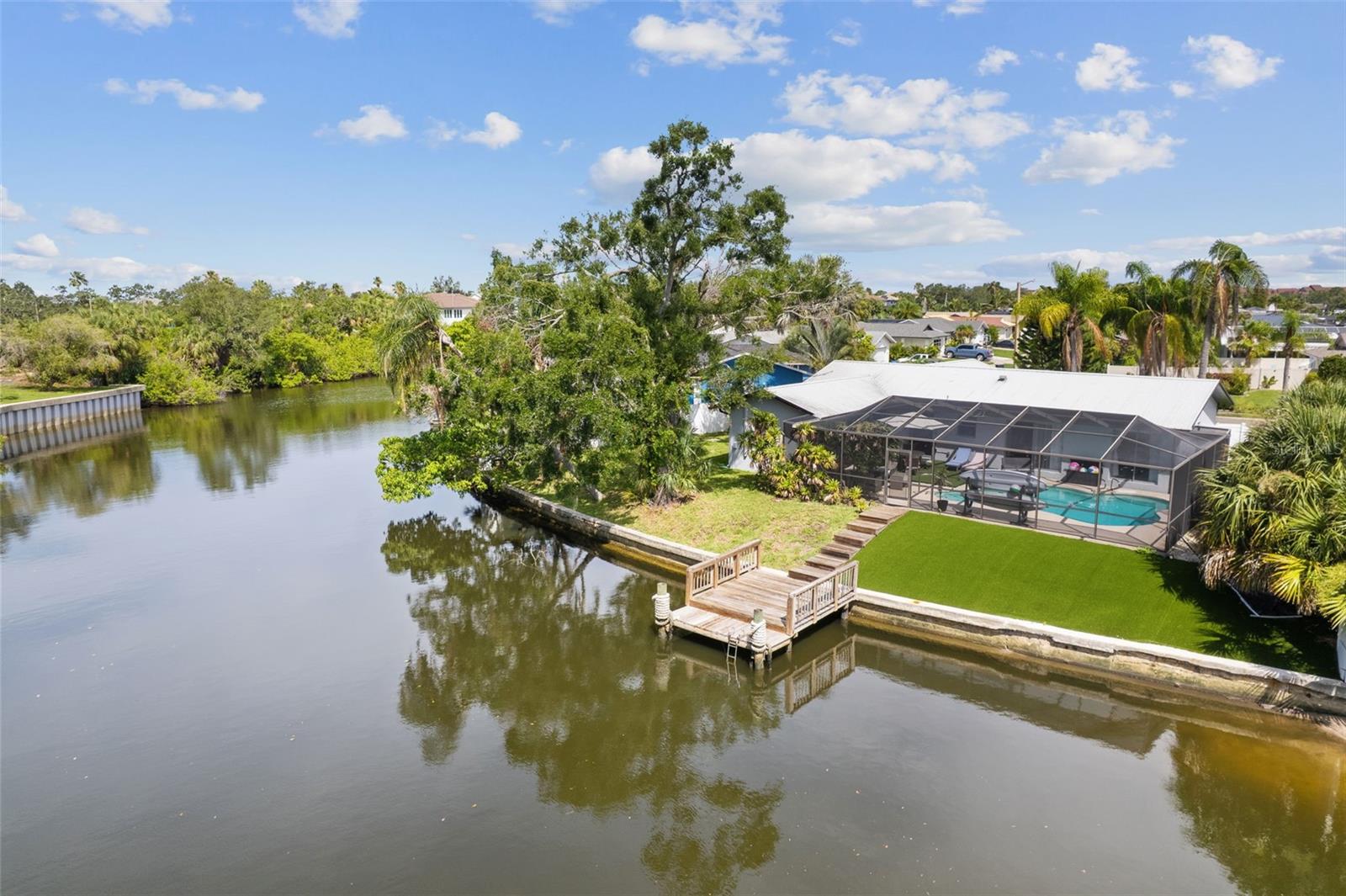 TAMPA SHORES UNIT 7 - Residential