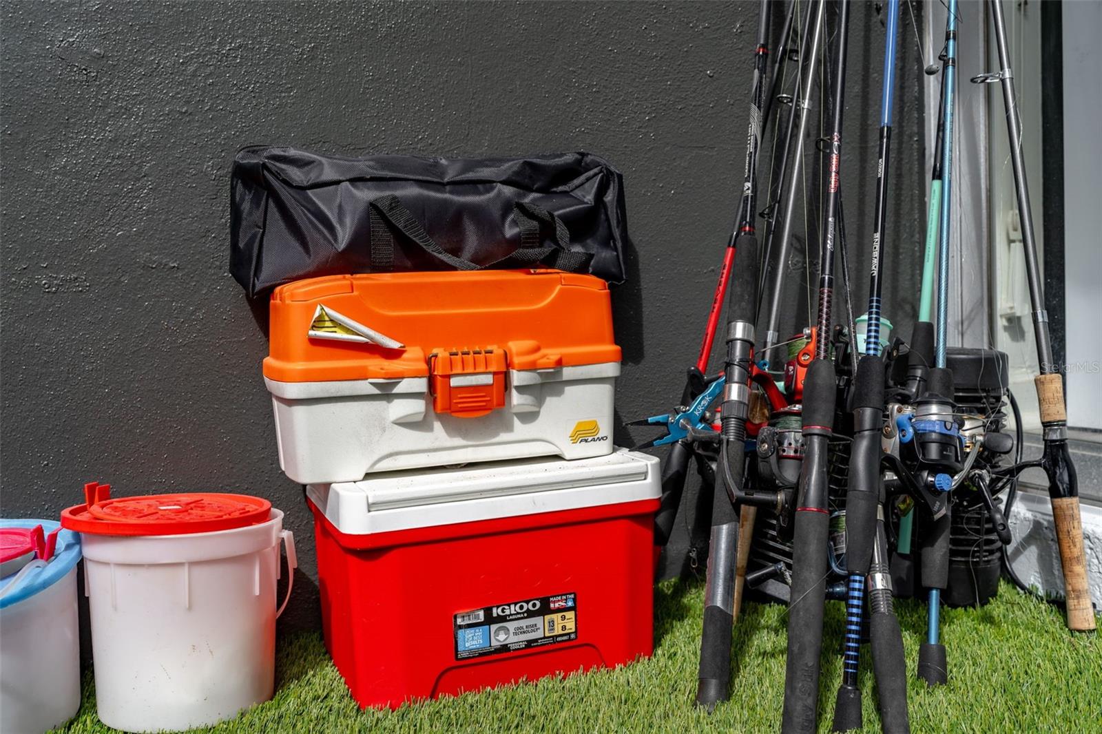 TAMPA SHORES UNIT 7 - Residential