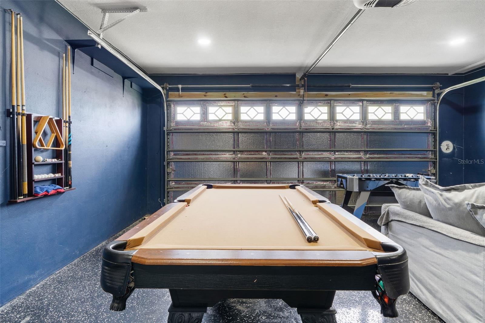 TAMPA SHORES UNIT 7 - Residential