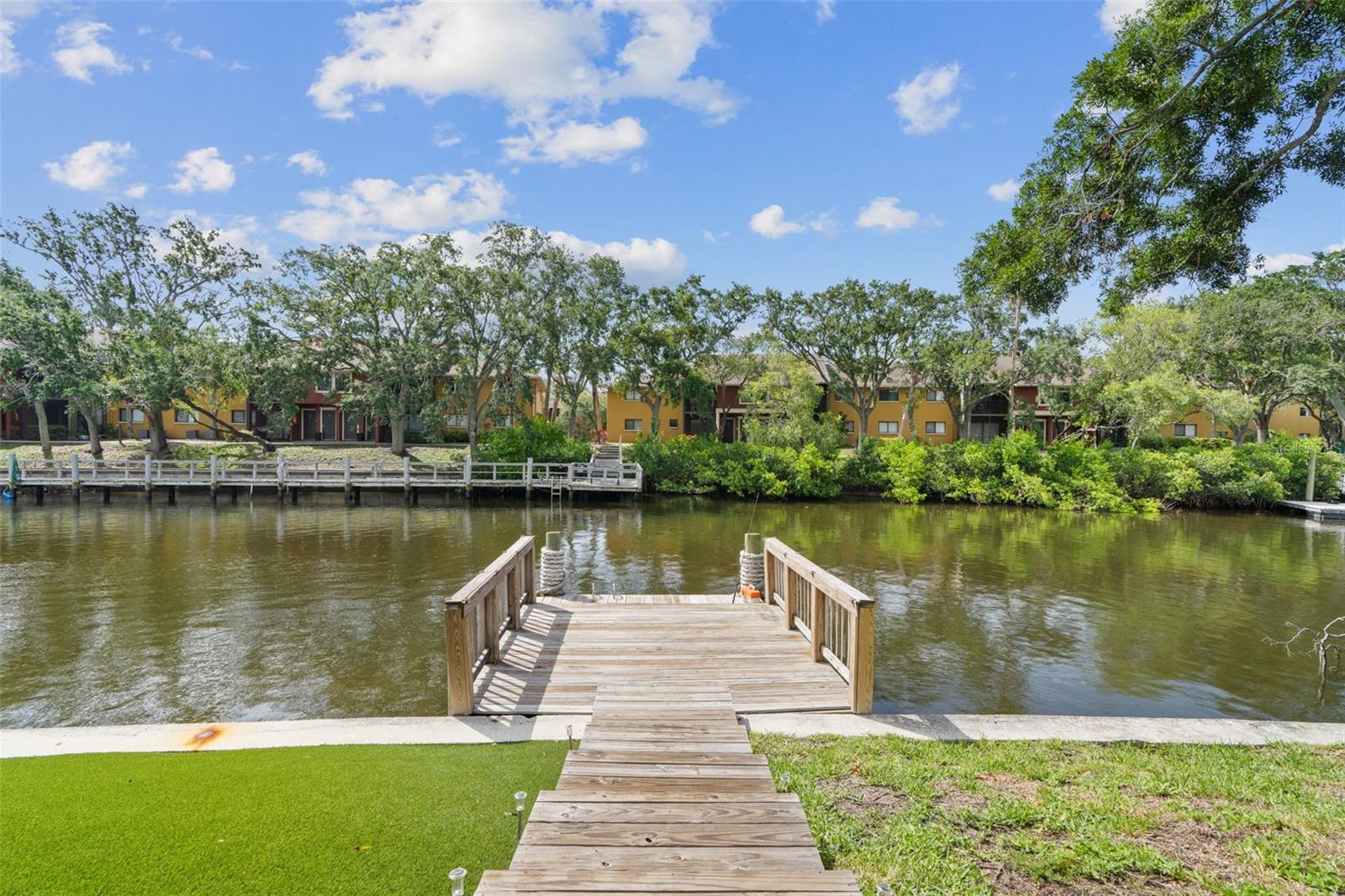 TAMPA SHORES UNIT 7 - Residential