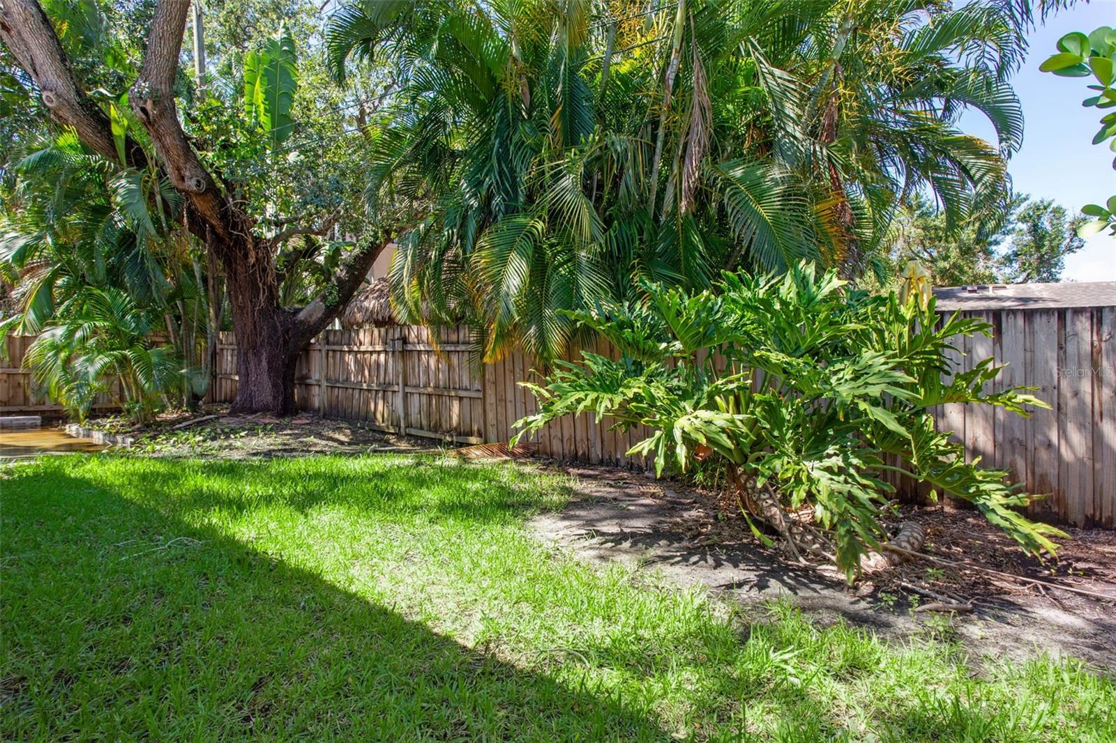 DAVIS ISLANDS PB10 PG52 TO 57 - Residential Lease