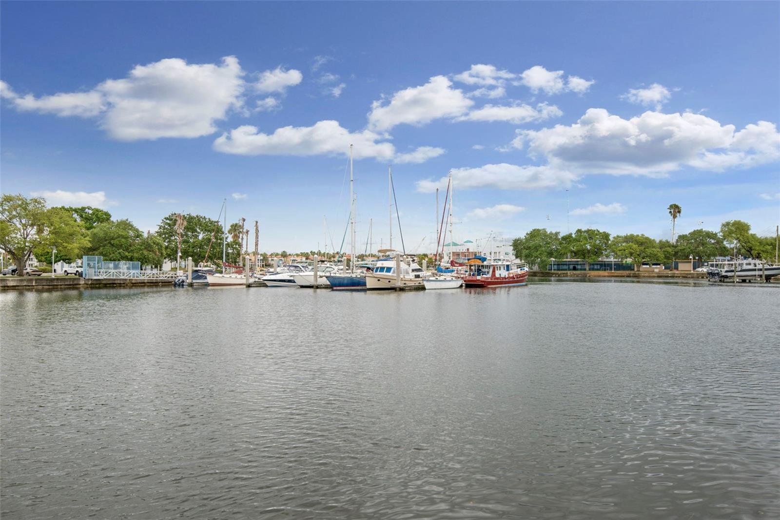 DAVIS ISLANDS PB10 PG52 TO 57 - Residential Lease