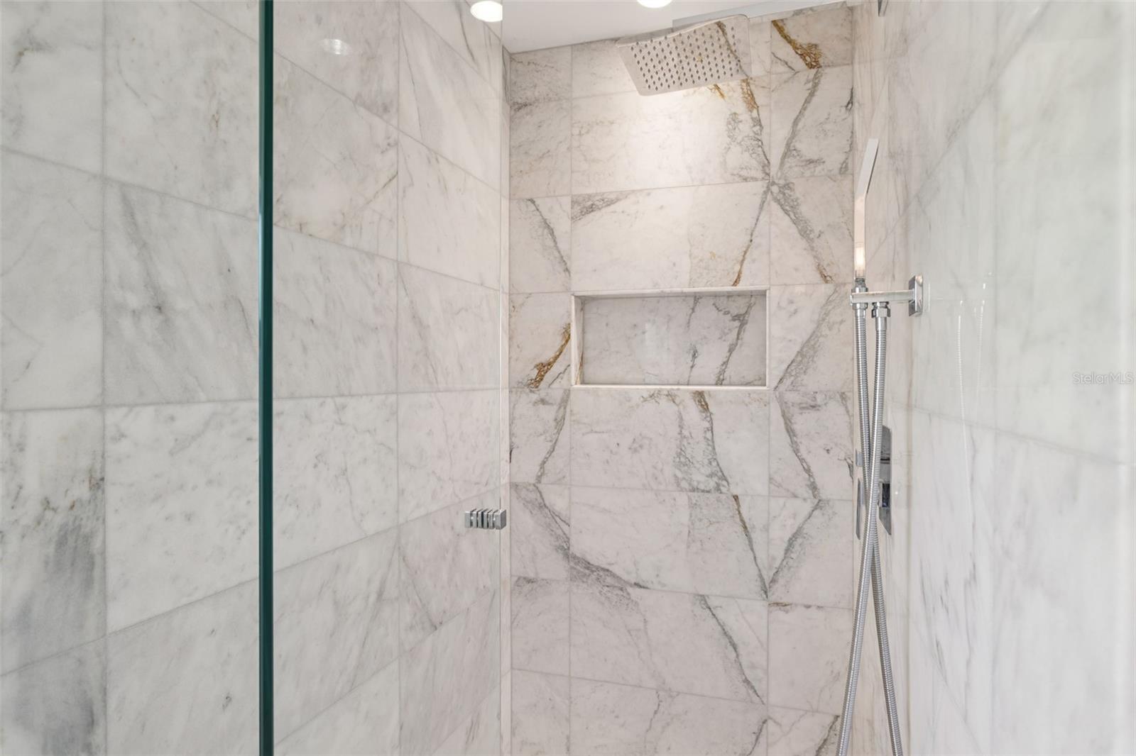 DAVIS ISLANDS PB10 PG52 TO 57 - Residential Lease