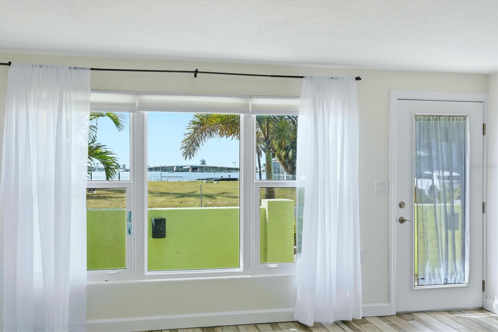 POINT PINES - Residential