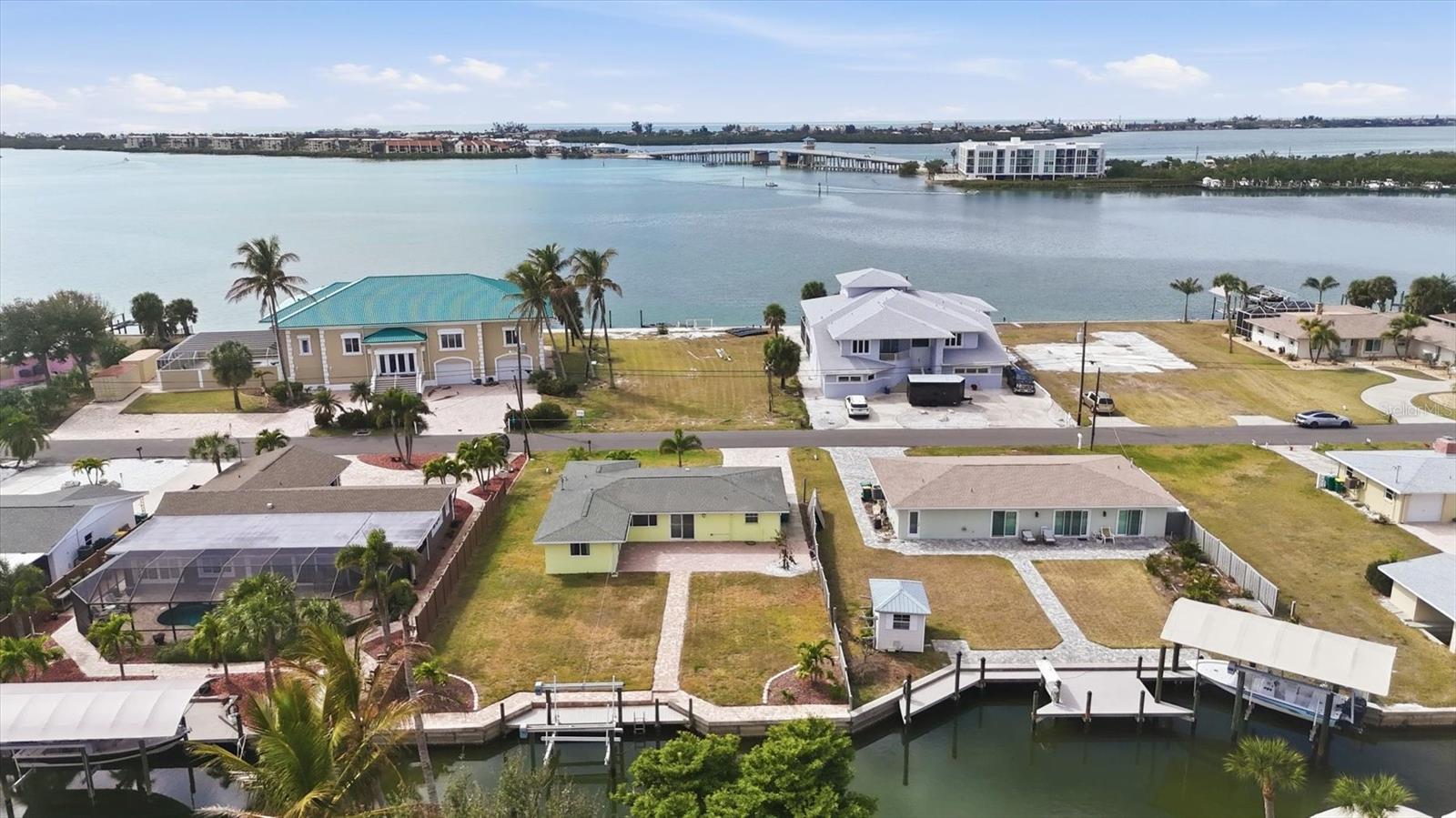 POINT PINES - Residential