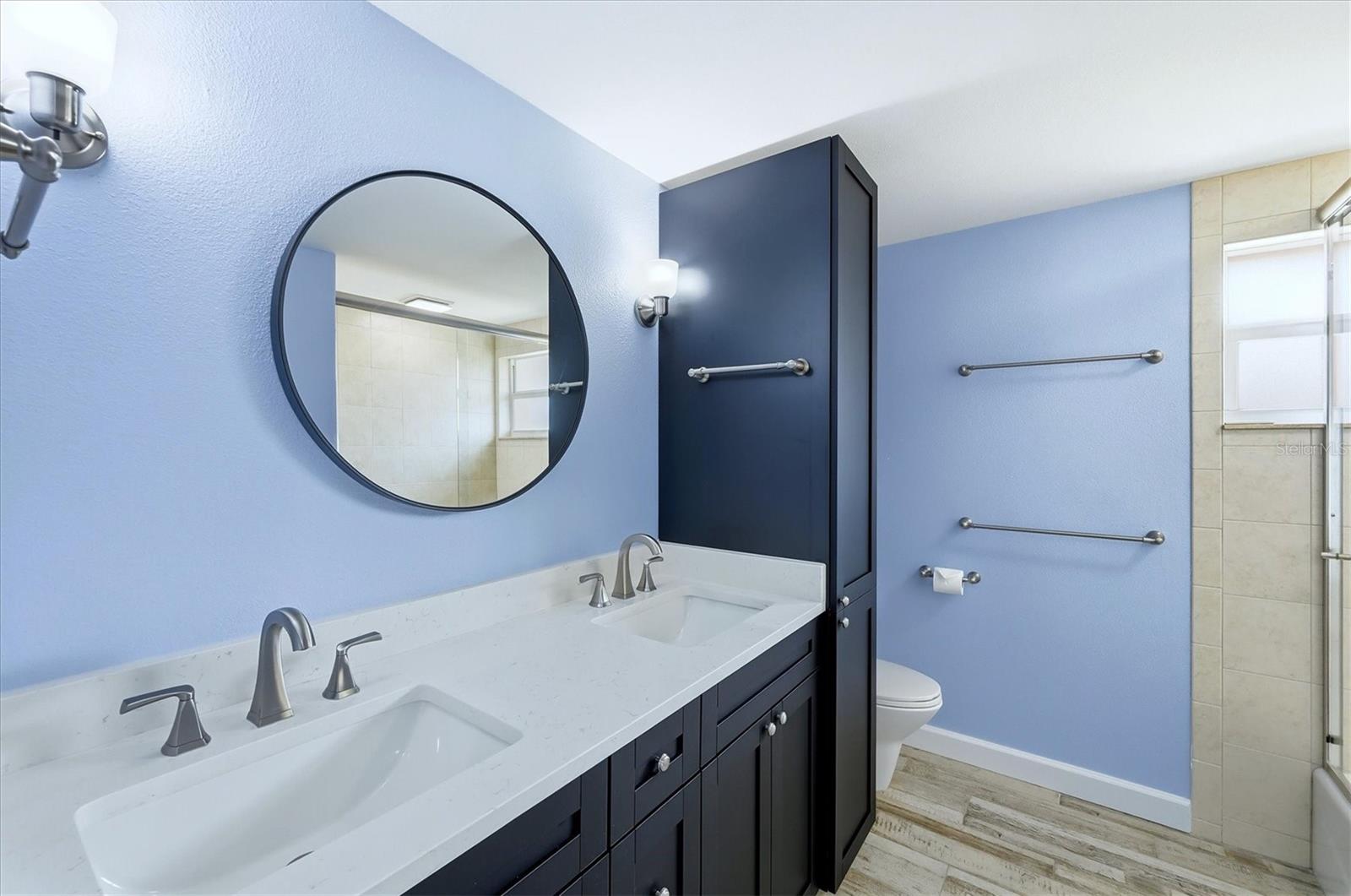 POINT PINES - Residential