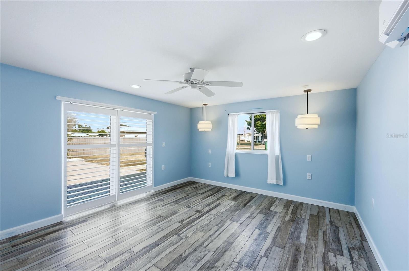 POINT PINES - Residential