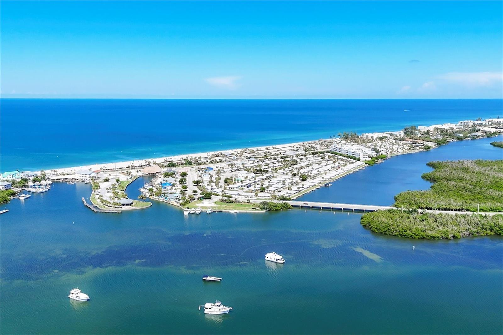 POINT PINES - Residential