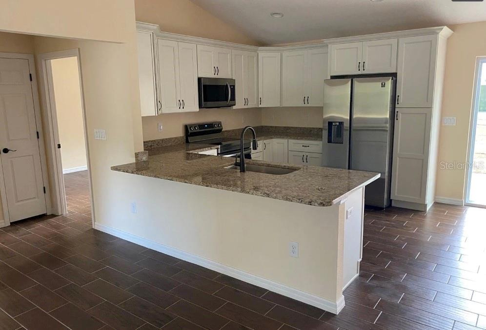 MARION OAKS UN 05 - Residential Lease