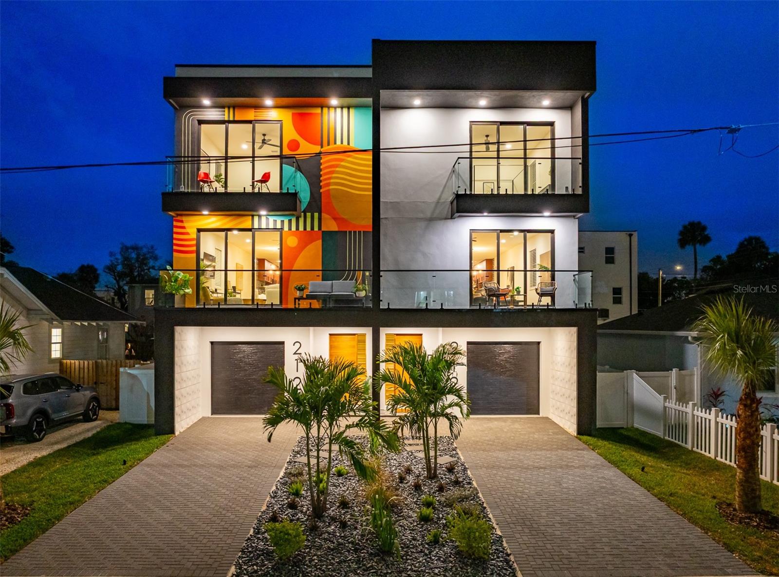 212 W EUCLID AVENUE B