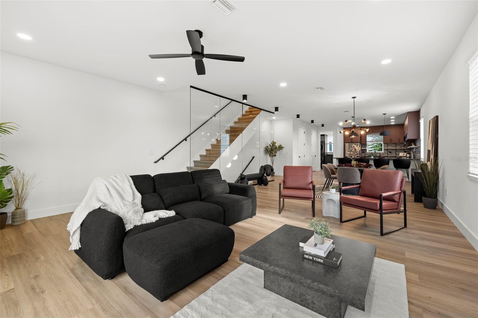 ROSEBURY PARK - Residential