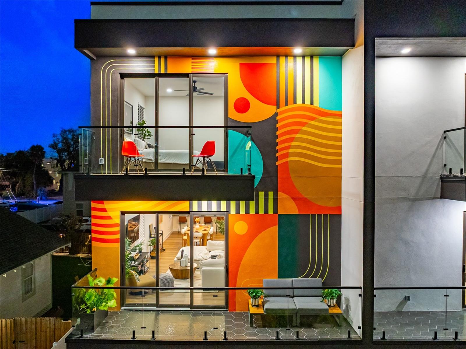 212 W EUCLID AVENUE B