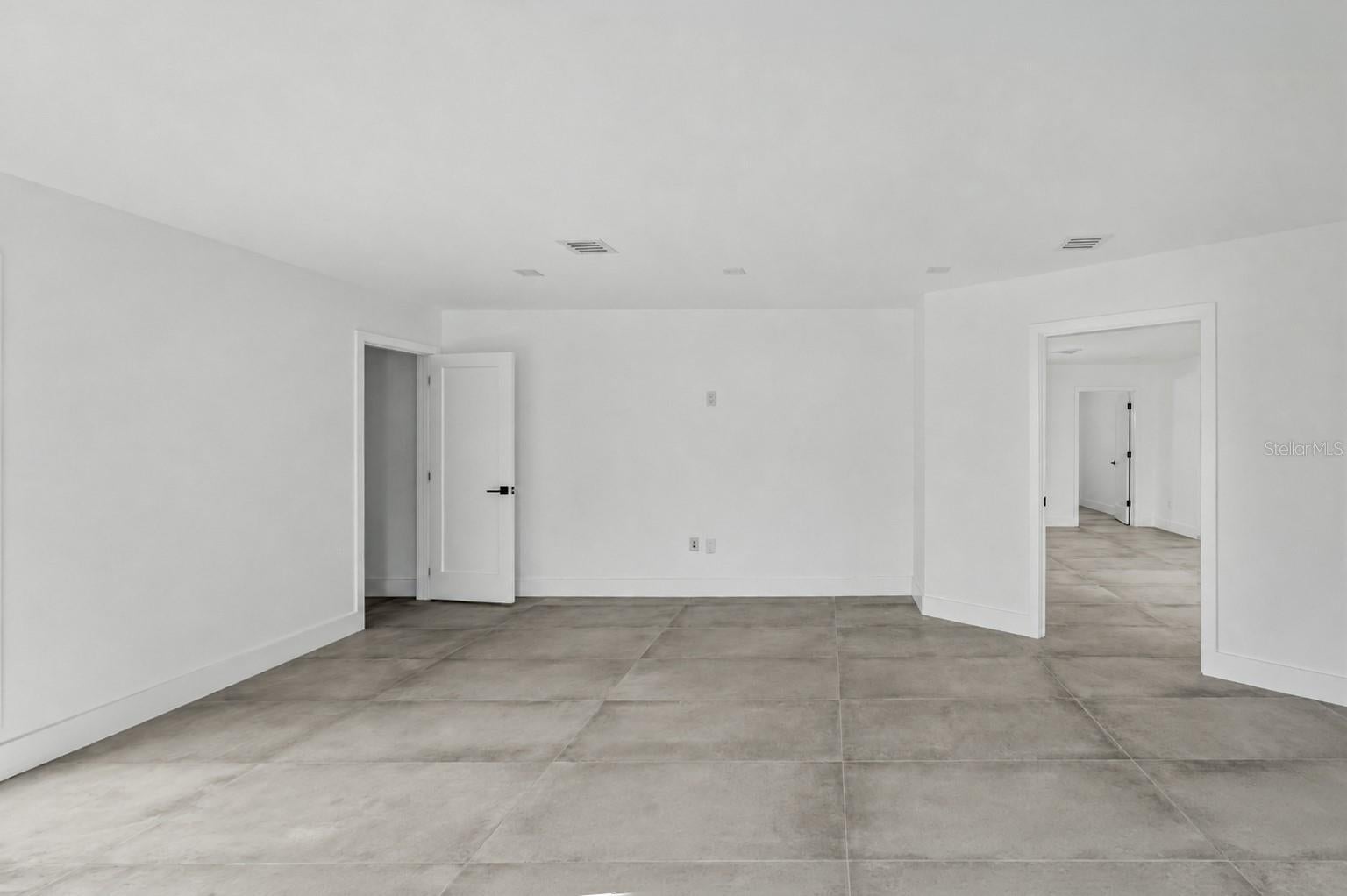 2878 S OSCEOLA AVENUE 5E