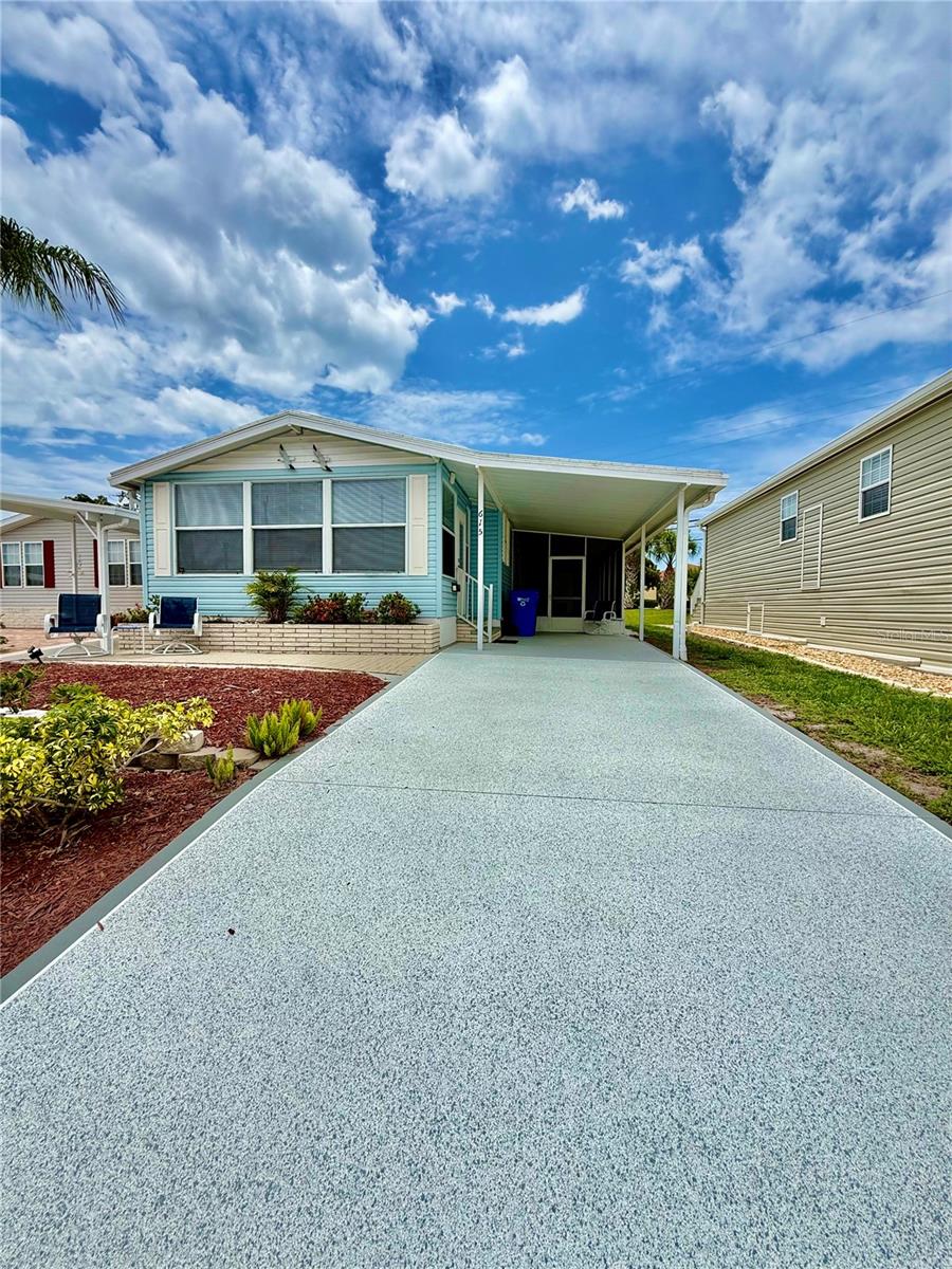 Photo of 615 S Green Circle, Venice, FL 34285 (MLS # N6145852)