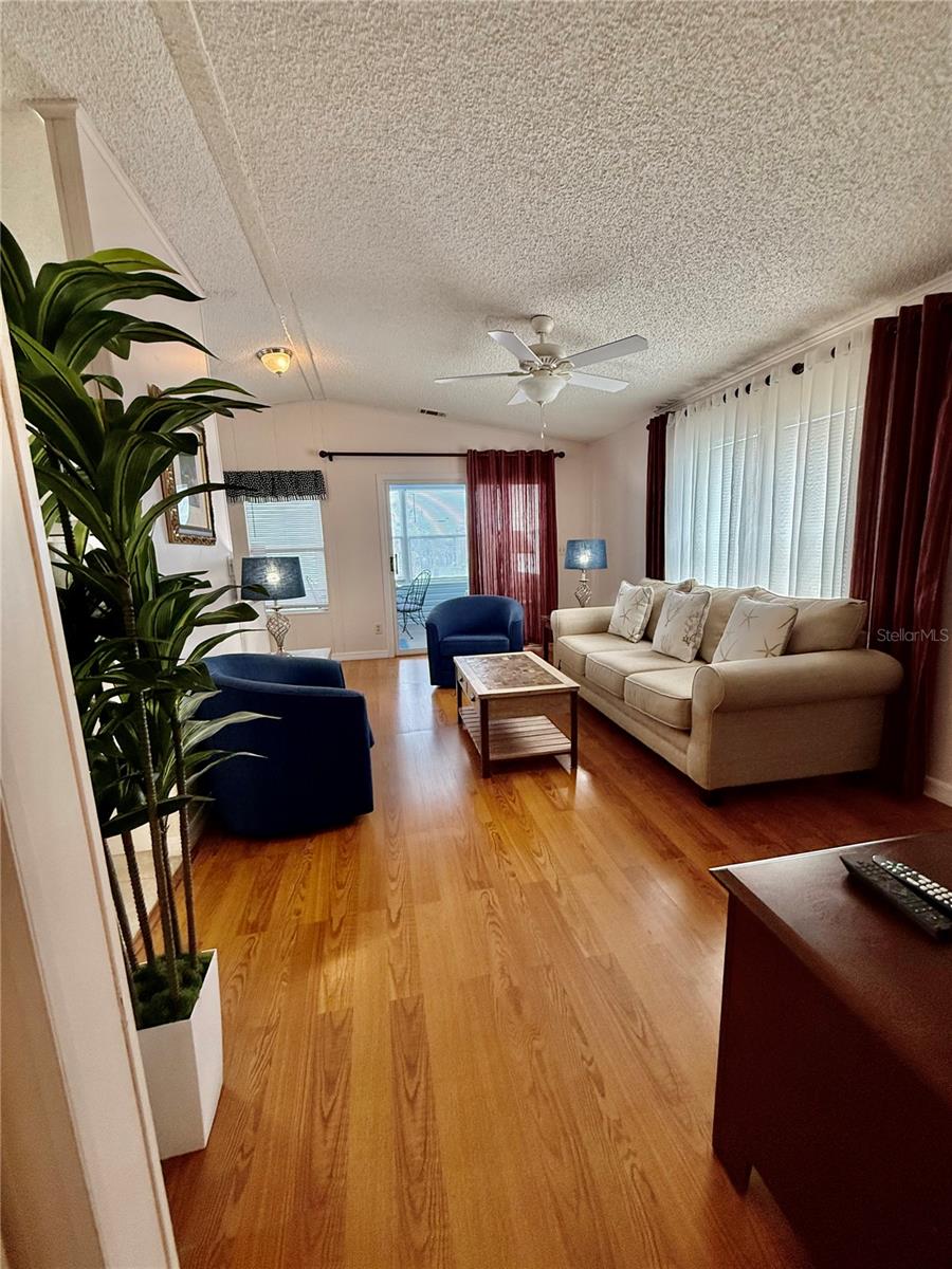 615 S GREEN CIRCLE