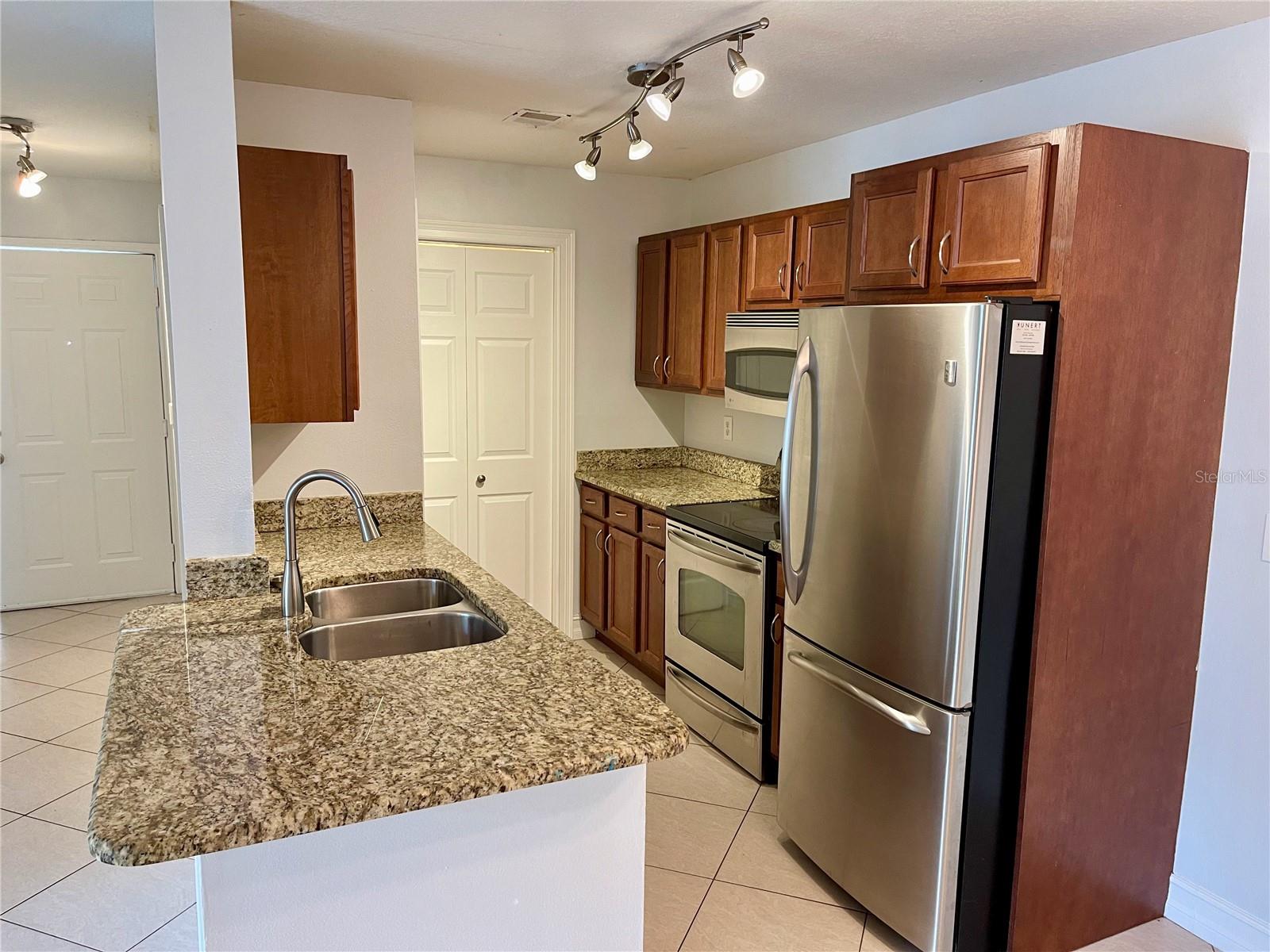 713 SECRET HARBOR LANE 101