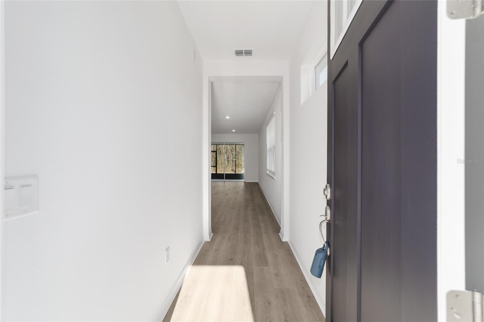 ON TOP OF THE WORLD - Residential