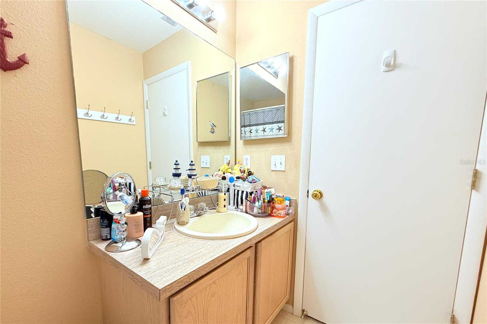 THE TWNHMS AT KENSINGTON PH - Residential