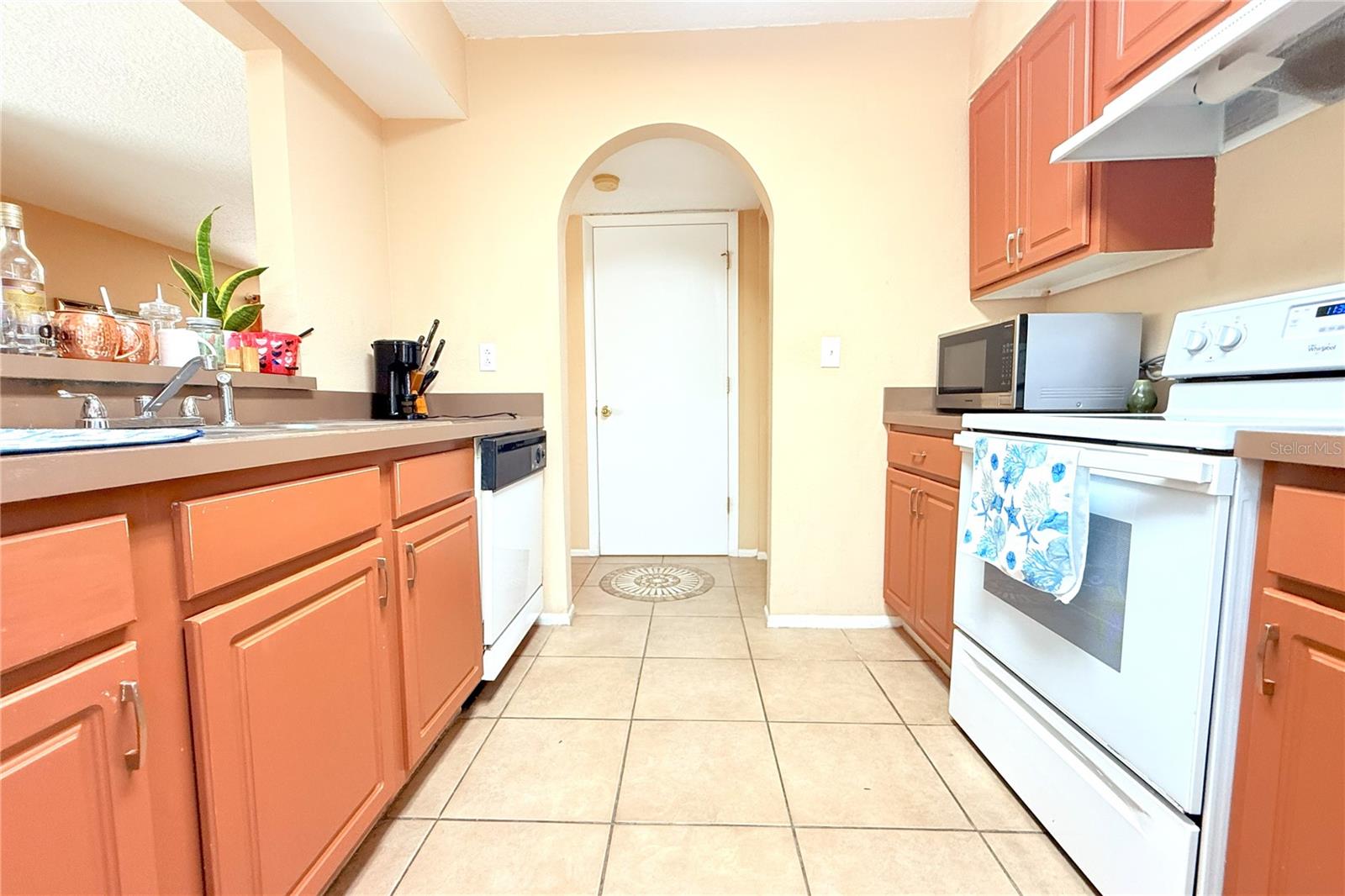 THE TWNHMS AT KENSINGTON PH - Residential