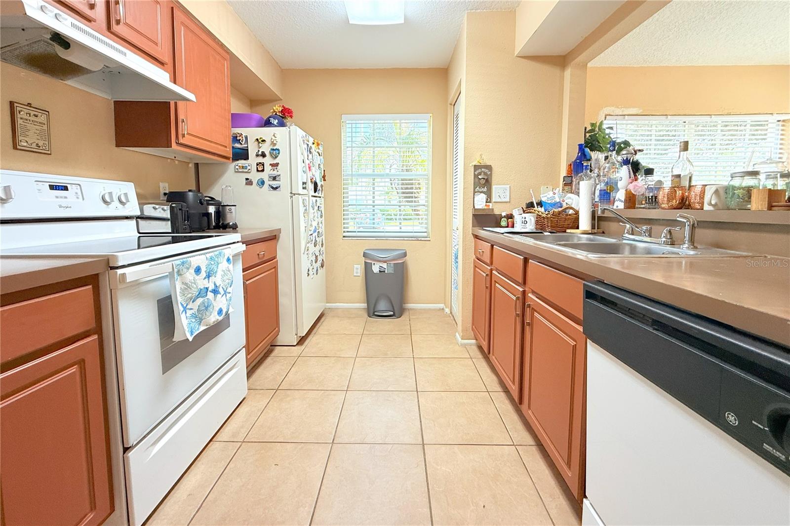 THE TWNHMS AT KENSINGTON PH - Residential