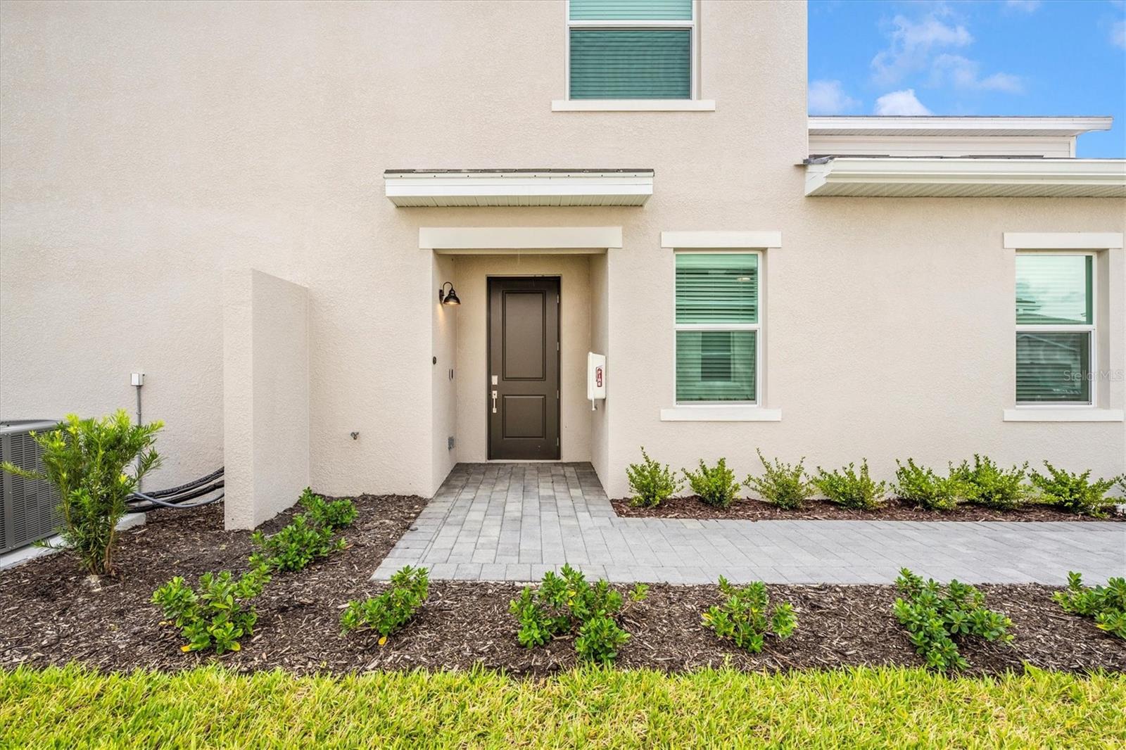 WELLEN PARK GOLF & COUNTRY CLUB - Residential Lease