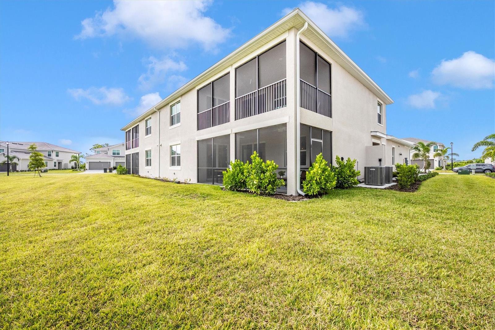 WELLEN PARK GOLF & COUNTRY CLUB - Residential Lease